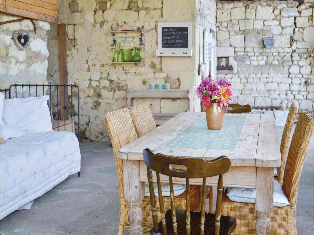 Two-Bedroom Holiday Home Chinon With A Fireplace 05 Εξωτερικό φωτογραφία